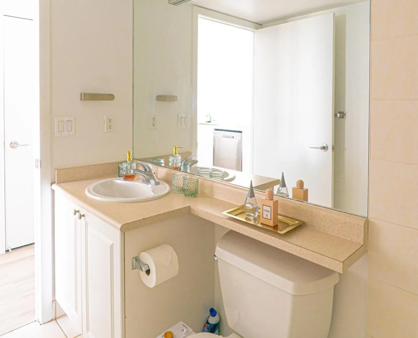 Διαμέρισμα Vip Wing 2 Queen Beds - Cn Tower & Lakeside - Free Parking Τορόντο